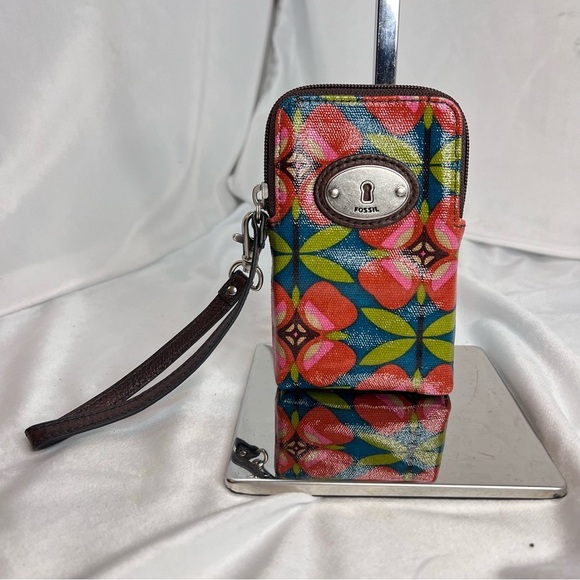 Fossil Key-Per Green Wristlet - Picture 6 of 6